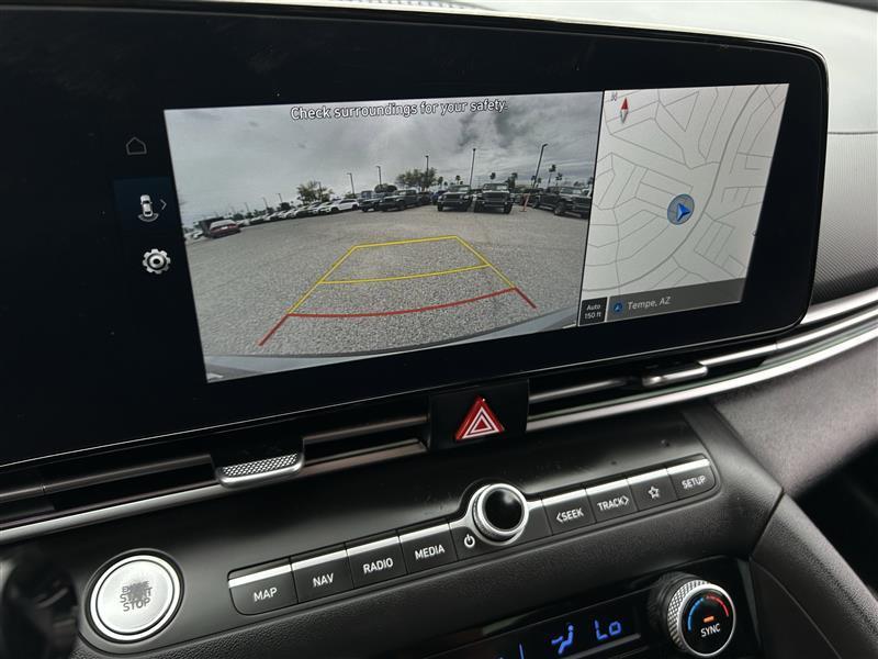 Hyundai Elantra SEL 2024