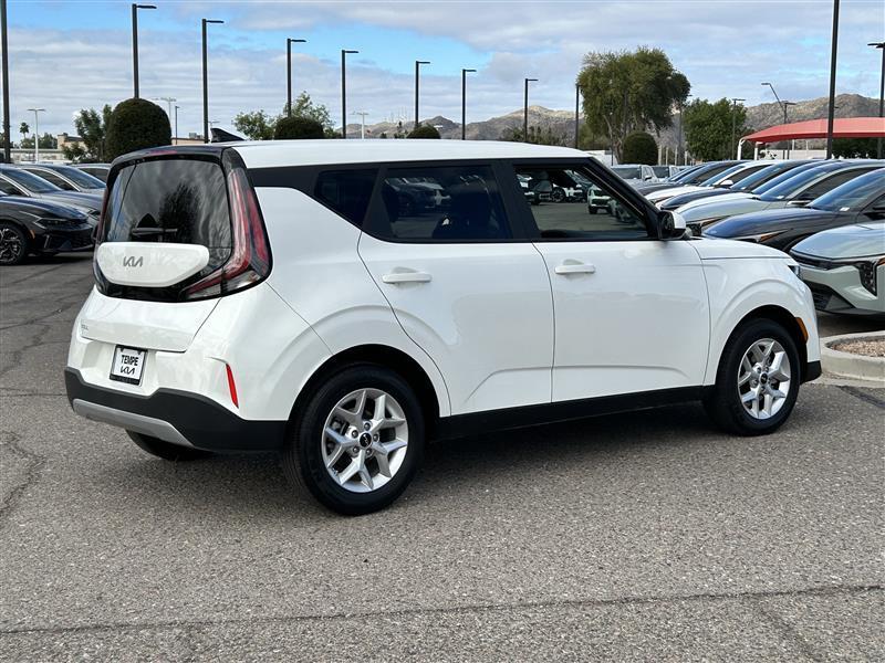 Kia Soul LX 2025