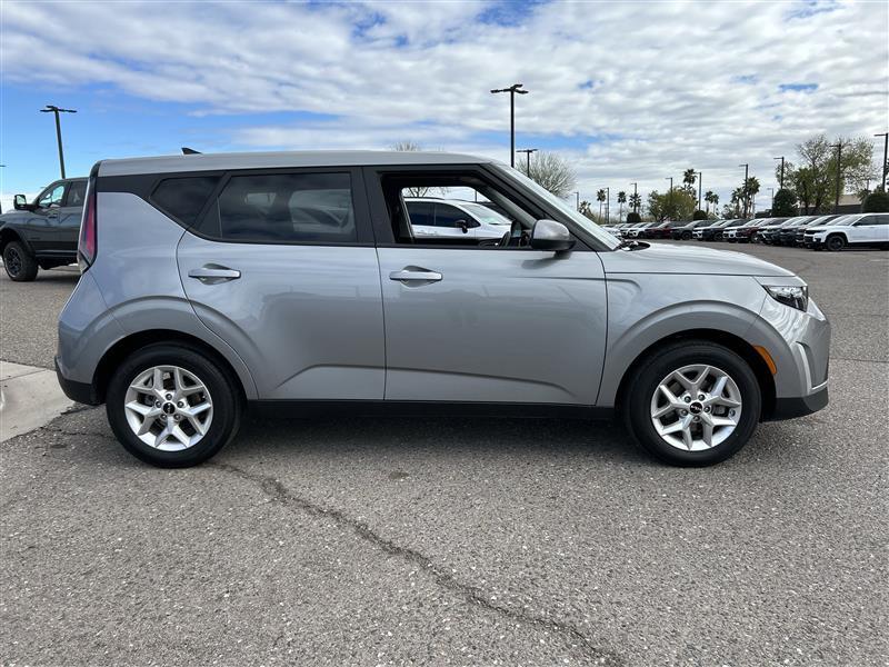 Kia Soul LX 2025