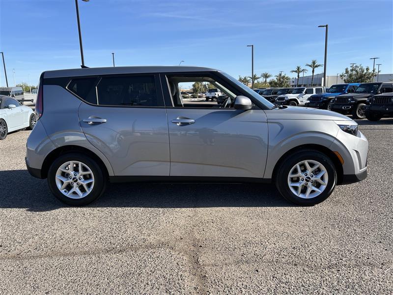 Kia Soul LX 2025