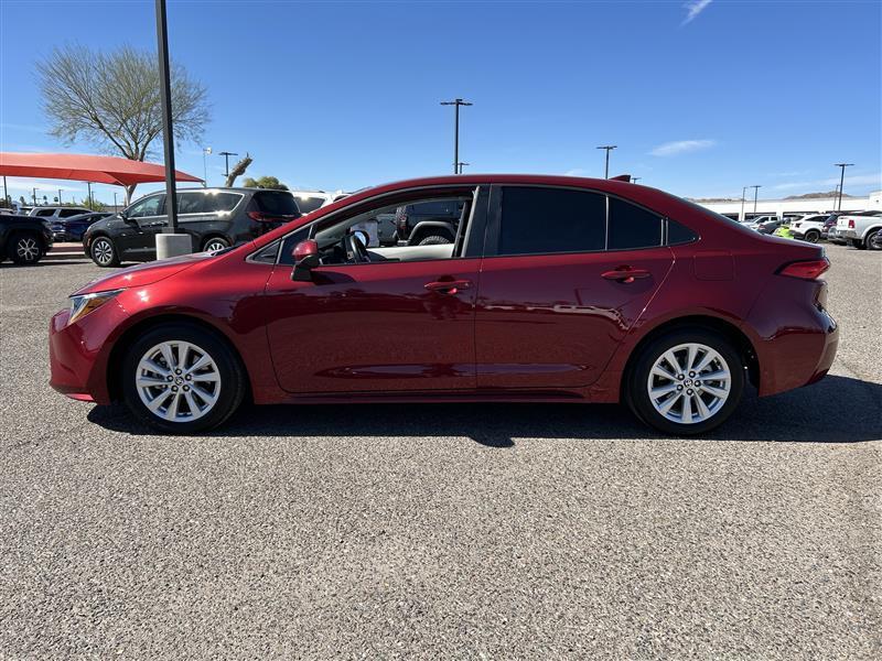 Toyota Corolla LE 2025