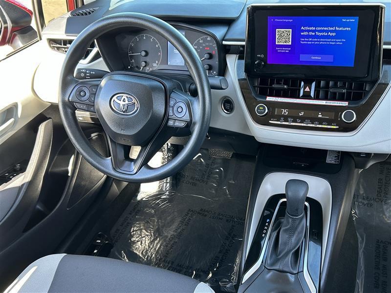 Toyota Corolla LE 2025