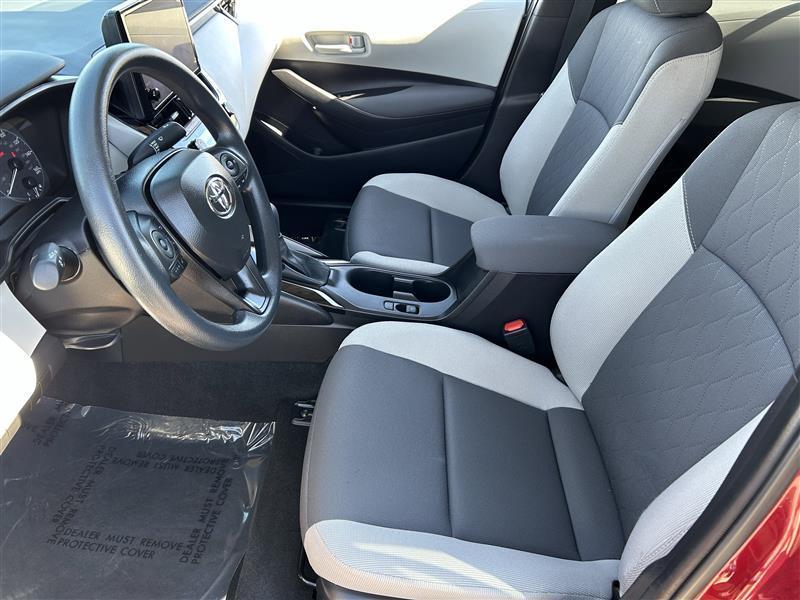 Toyota Corolla LE 2025