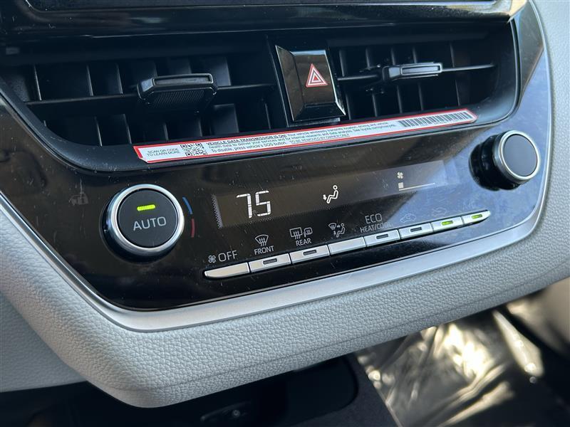 Toyota Corolla LE 2025