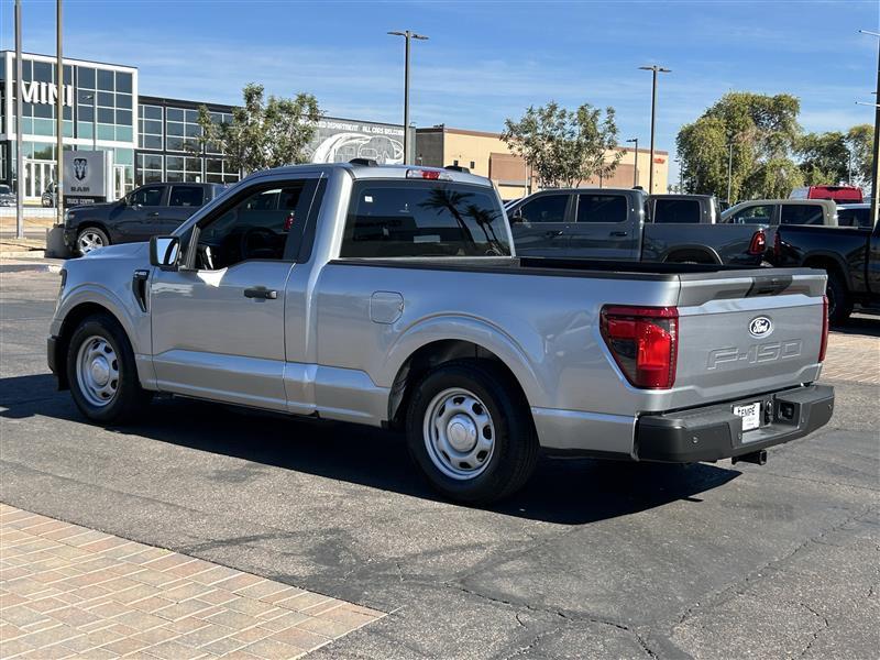 Ford F-150 XL 2WD 2025