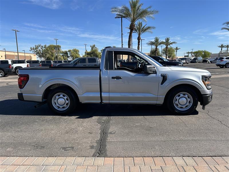 Ford F-150 XL 2WD 2025