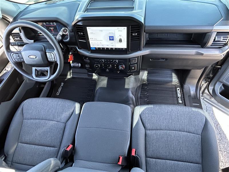 Ford F-150 XL 2WD 2025