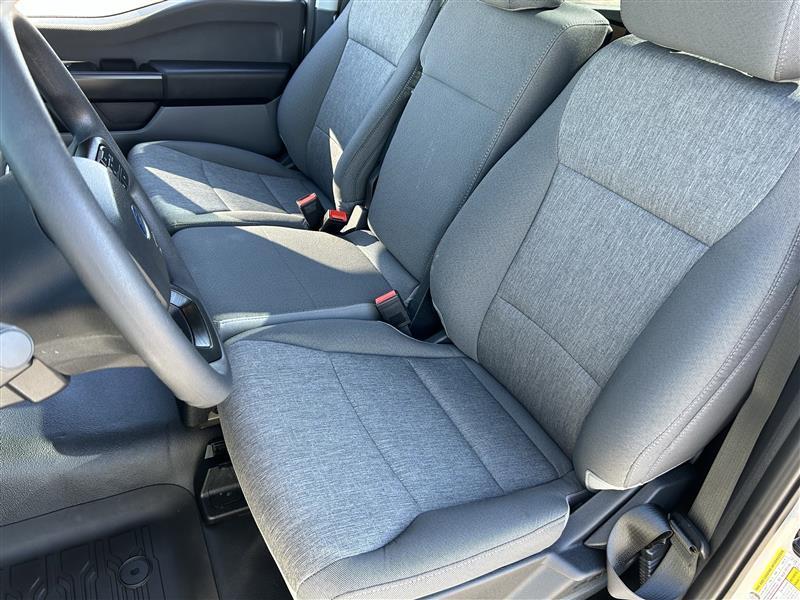 Ford F-150 XL 2WD 2025