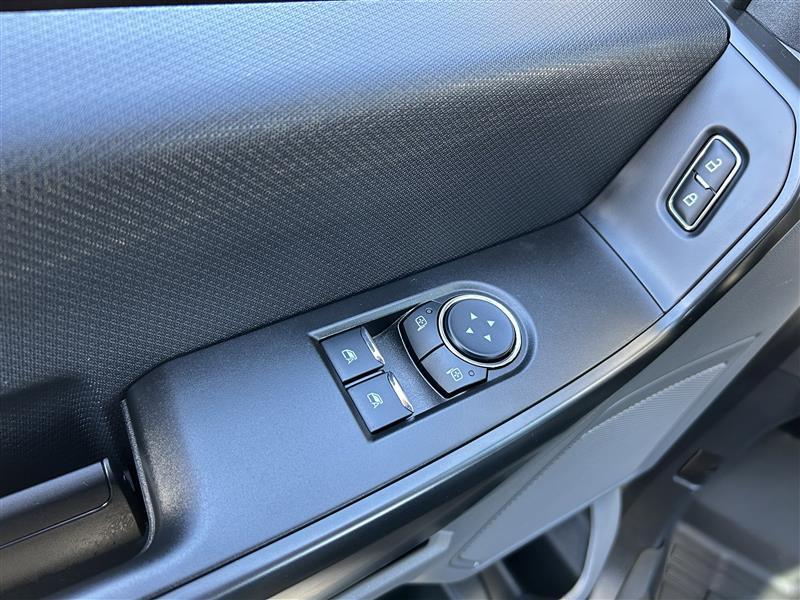 Ford F-150 XL 2WD 2025