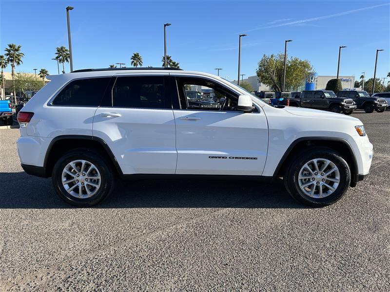 Jeep Grand Cherokee Laredo E 2WD 2021