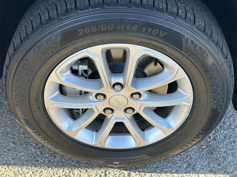 Jeep Grand Cherokee Laredo E 2WD 2021