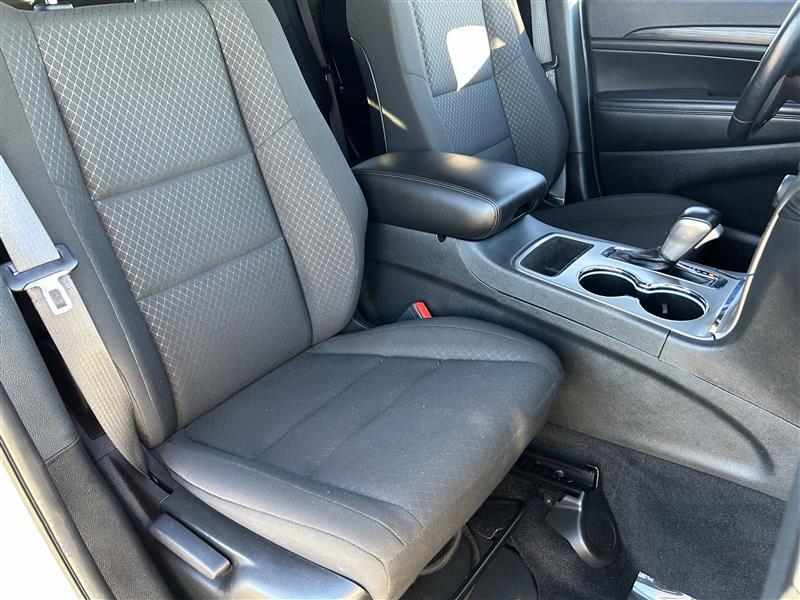 Jeep Grand Cherokee Laredo E 2WD 2021