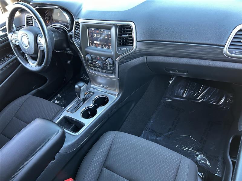 Jeep Grand Cherokee Laredo E 2WD 2021