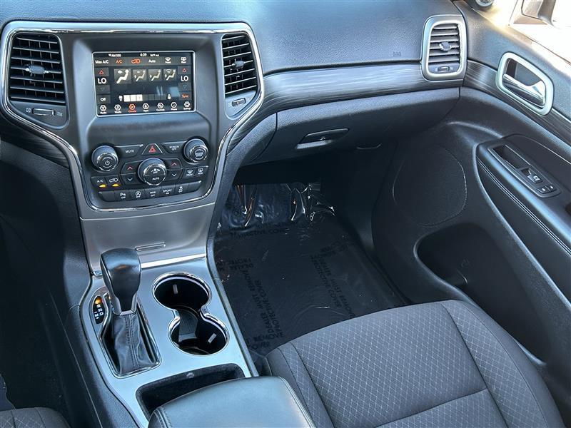 Jeep Grand Cherokee Laredo E 2WD 2021