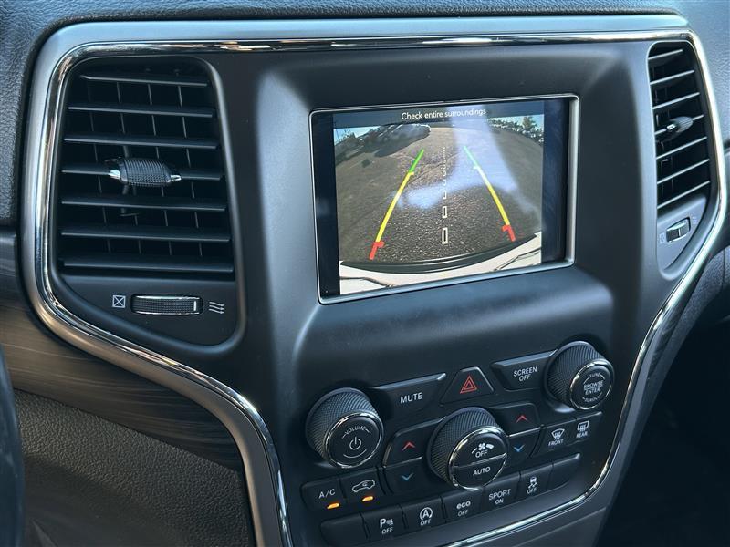 Jeep Grand Cherokee Laredo E 2WD 2021