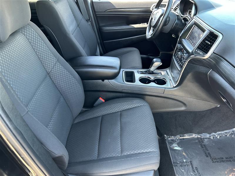 Jeep Grand Cherokee Laredo E 2WD 2021