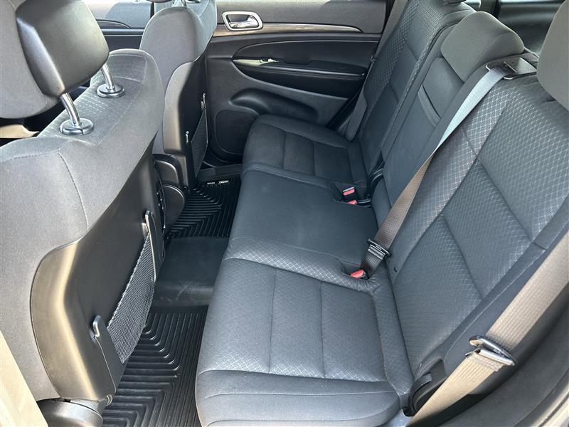 Jeep Grand Cherokee Laredo E 2WD 2021