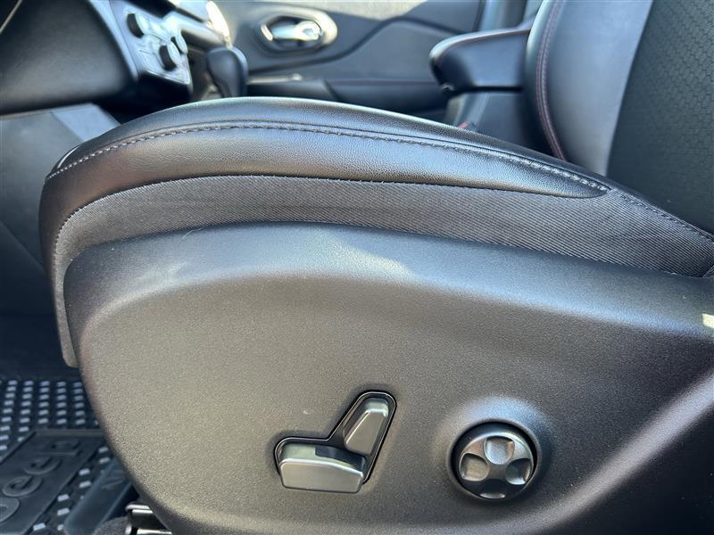 Jeep Cherokee Trailhawk 4WD 2021