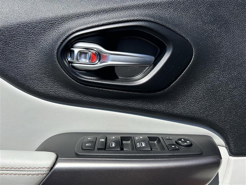 Jeep Cherokee Latitude Lux FWD 2021