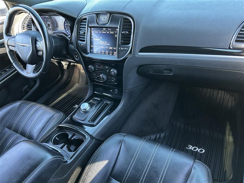 Chrysler 300 S V6 AWD 2018