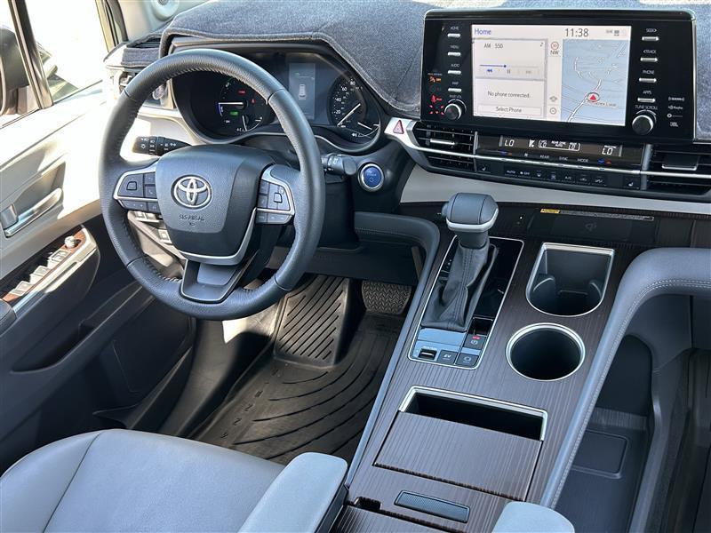 Toyota Sienna XLE 7-Passenger 2023