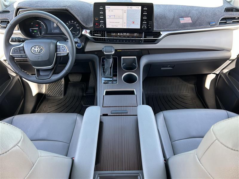 Toyota Sienna XLE 7-Passenger 2023