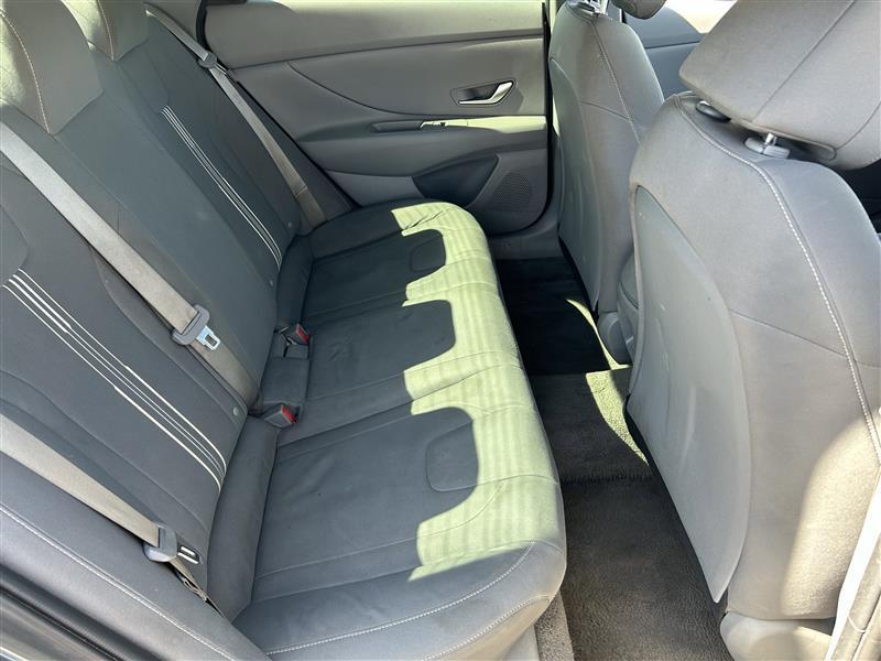 Hyundai Elantra SEL 2024