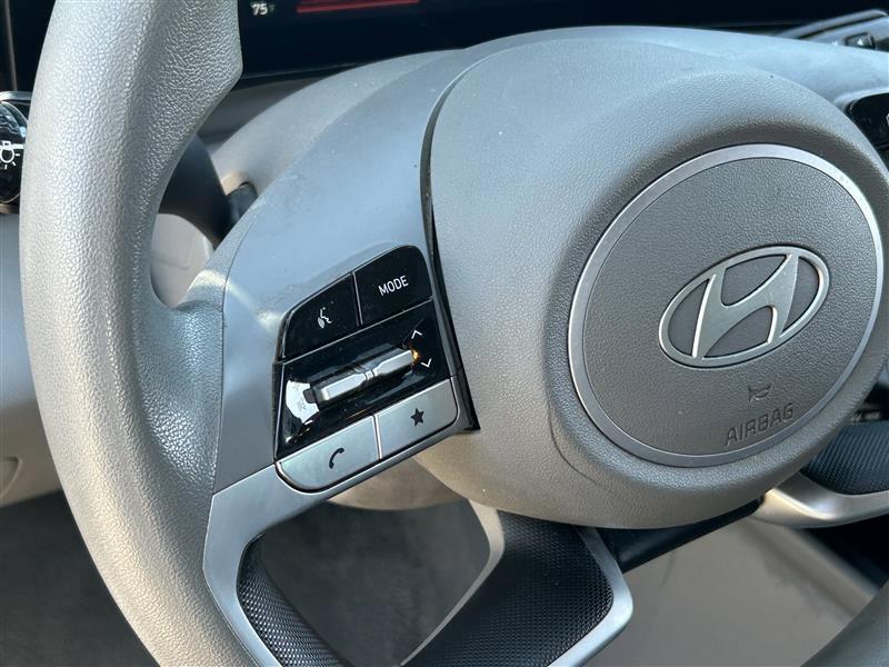 Hyundai Elantra SEL 2024