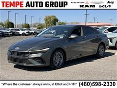 2024 Hyundai Elantra 