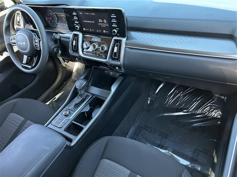 Kia Sorento LX 2WD 2022