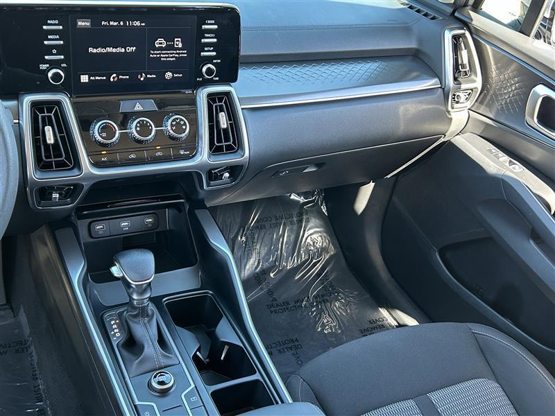 Kia Sorento LX 2WD 2022