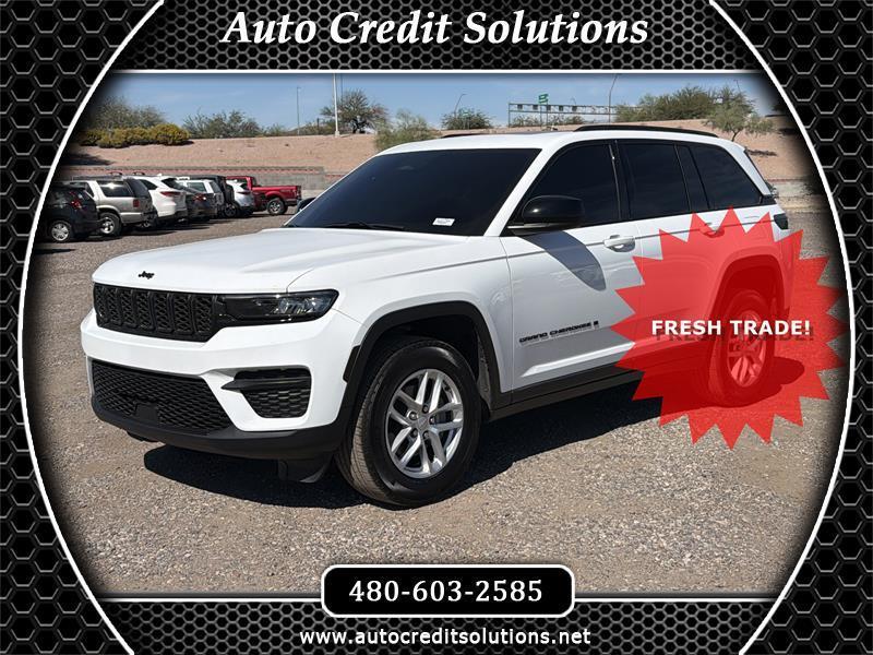 Jeep Grand Cherokee Laredo E 2WD 2024