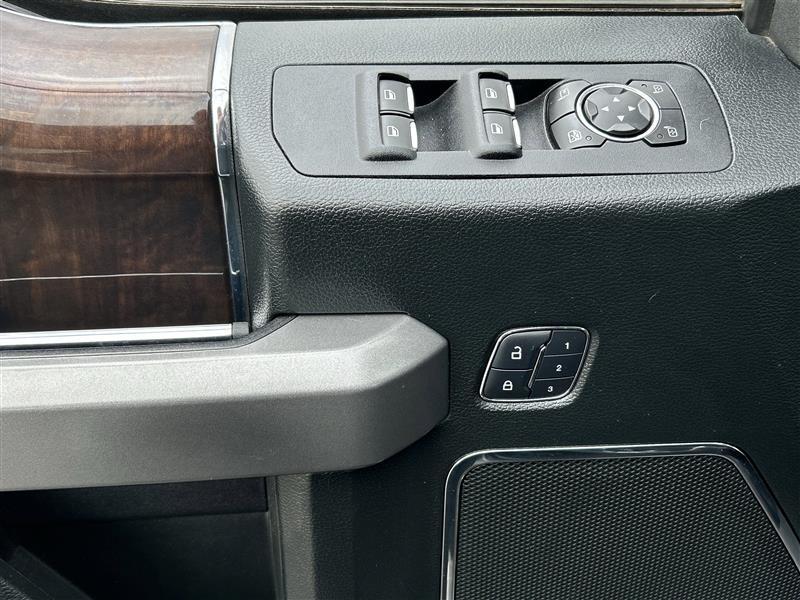 Ford F-150 Platinum SuperCrew 6.5-ft. Bed 4WD 2016