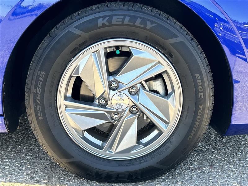 Hyundai Elantra SE 2024