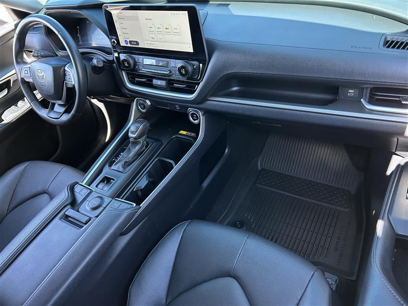 Toyota Grand Highlander XLE 2024