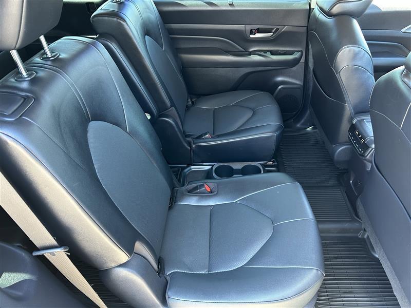 Toyota Grand Highlander XLE 2024