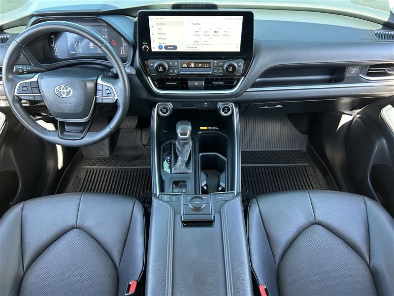 Toyota Grand Highlander XLE 2024