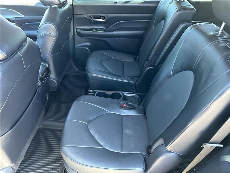 Toyota Grand Highlander XLE 2024