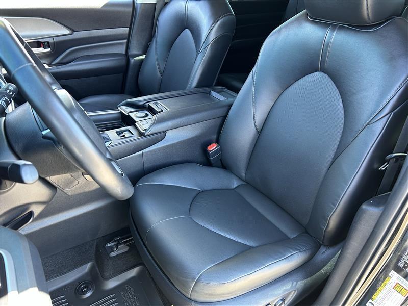 Toyota Grand Highlander XLE 2024