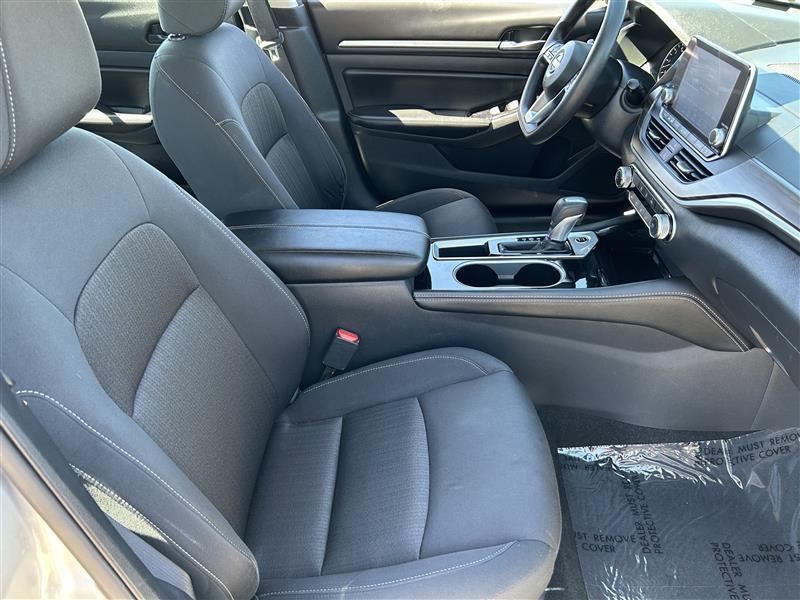 Nissan Altima 2.5 SV 2023