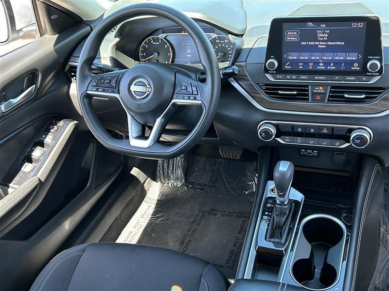 Nissan Altima 2.5 SV 2023