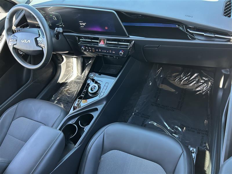 Kia Niro EX 2025