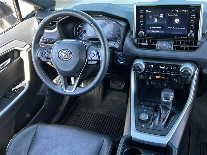 Toyota RAV4 Hybrid XLE 2021