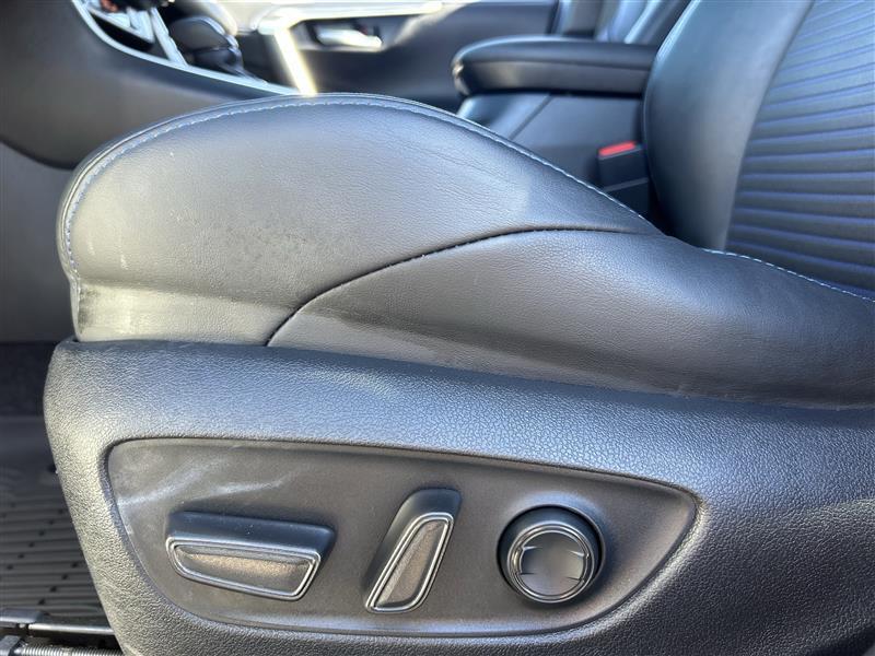 Toyota RAV4 Hybrid XLE 2021