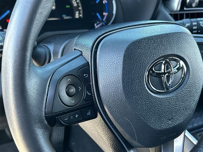 Toyota RAV4 Hybrid XLE 2021