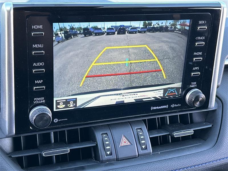 Toyota RAV4 Hybrid XLE 2021