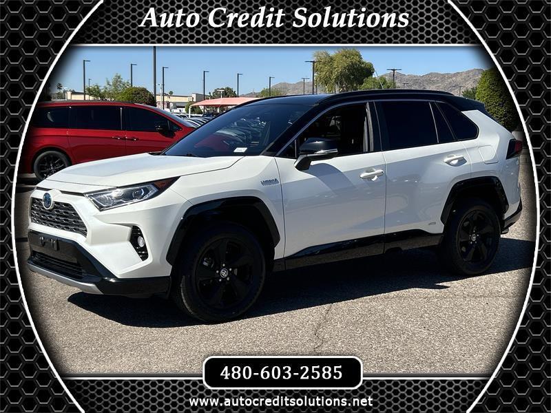 Toyota RAV4 Hybrid XLE 2021
