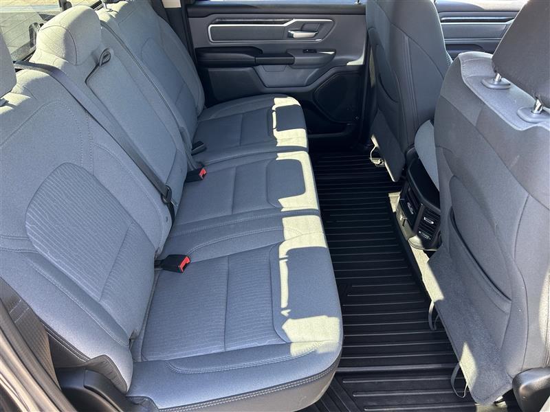 RAM 1500 Big Horn Crew Cab SWB 4WD 2020