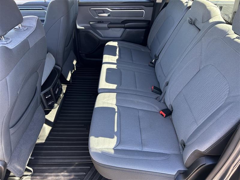 RAM 1500 Big Horn Crew Cab SWB 4WD 2020