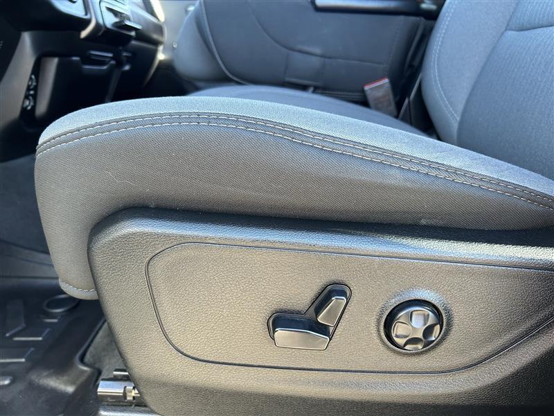 RAM 1500 Big Horn Crew Cab SWB 4WD 2020